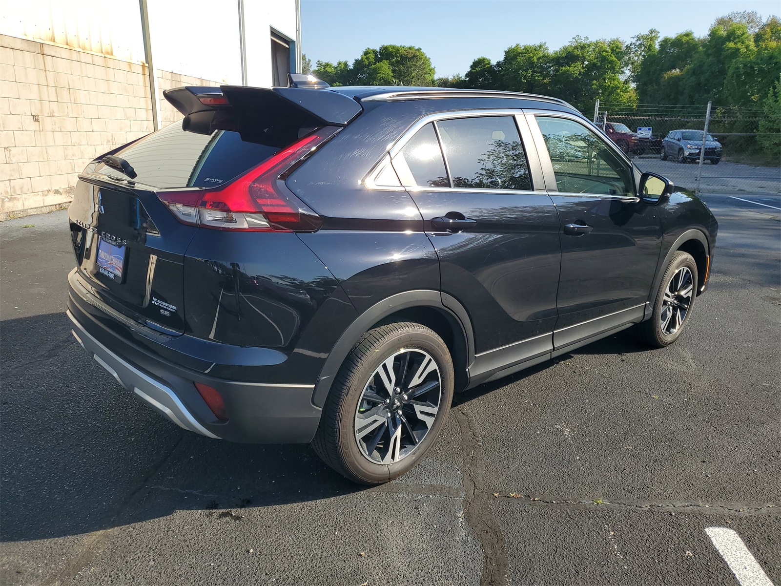 2024 Mitsubishi Eclipse Cross SE photo 4