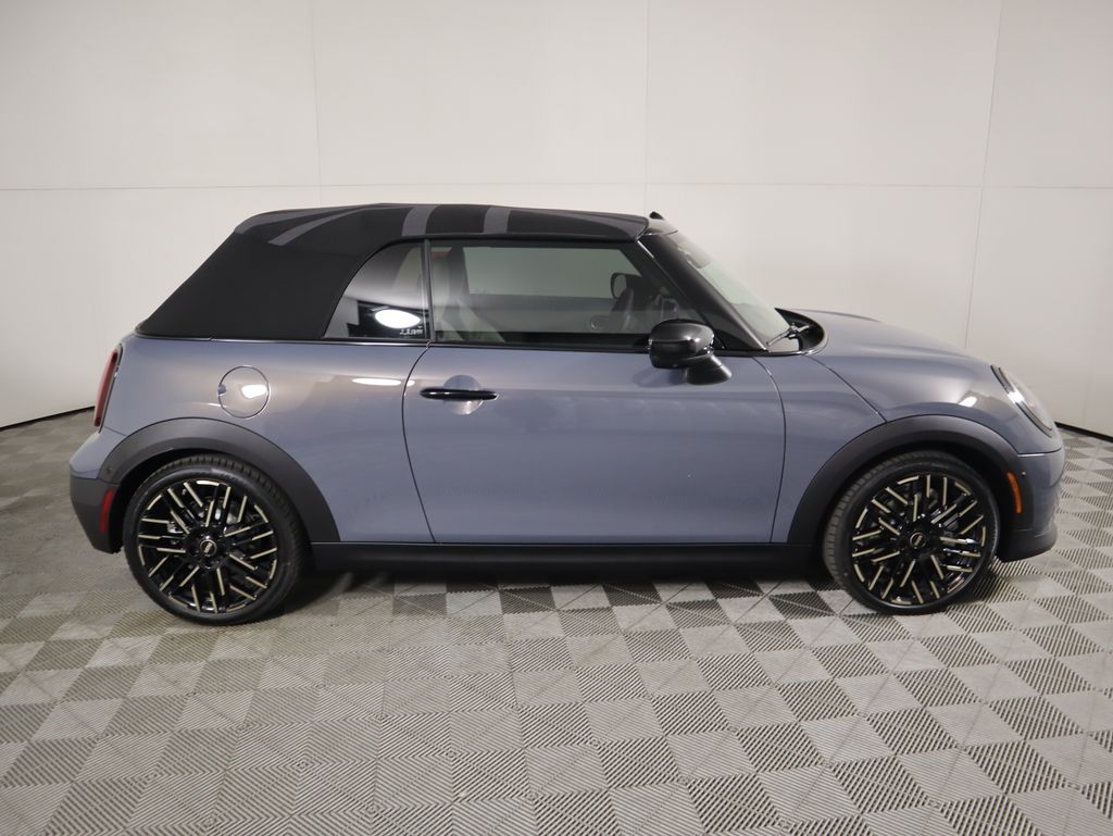 2026 Mini Cooper Convertible Iconic photo 12