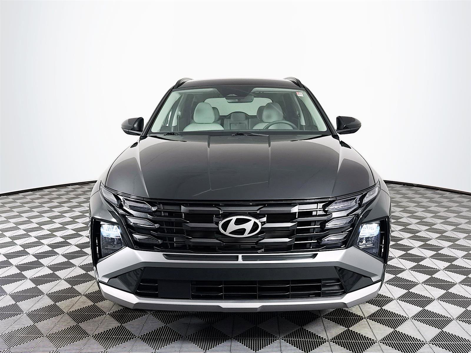 2025 Hyundai Tucson SEL photo 2