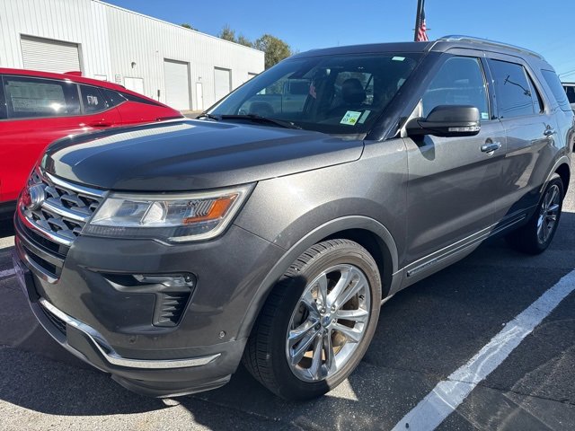 2019 Ford Explorer Limited's photo