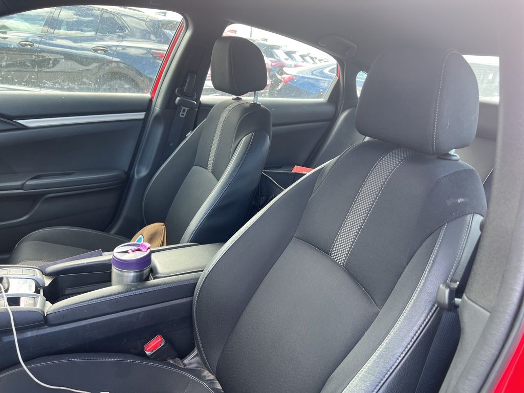 2019 Honda Civic Sport photo 11