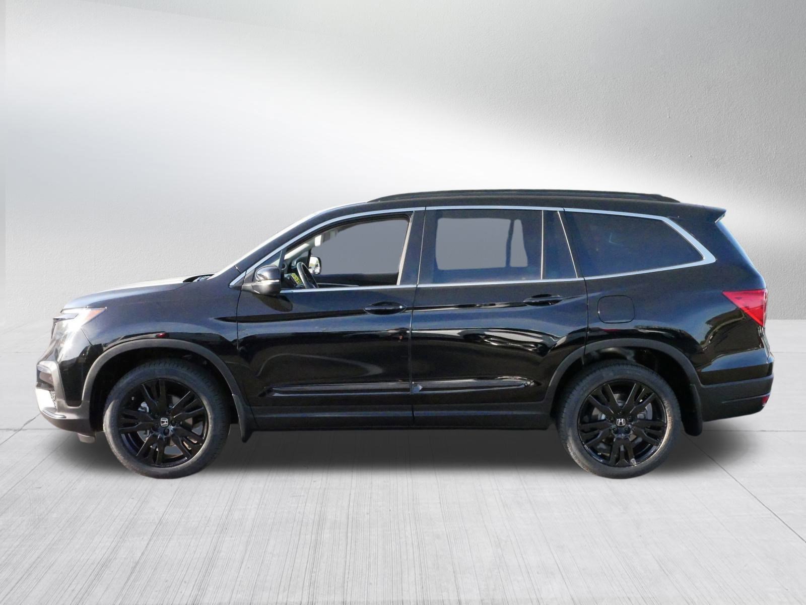 2022 Honda Pilot SE photo 3