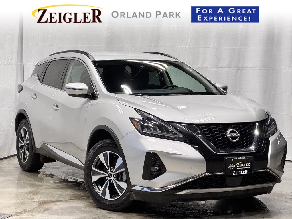 2023 Nissan Murano SV's photo