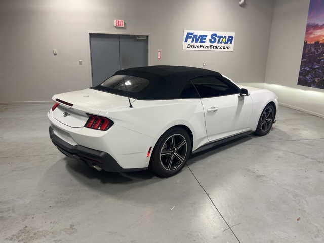 2024 Ford Mustang EcoBoost photo 5