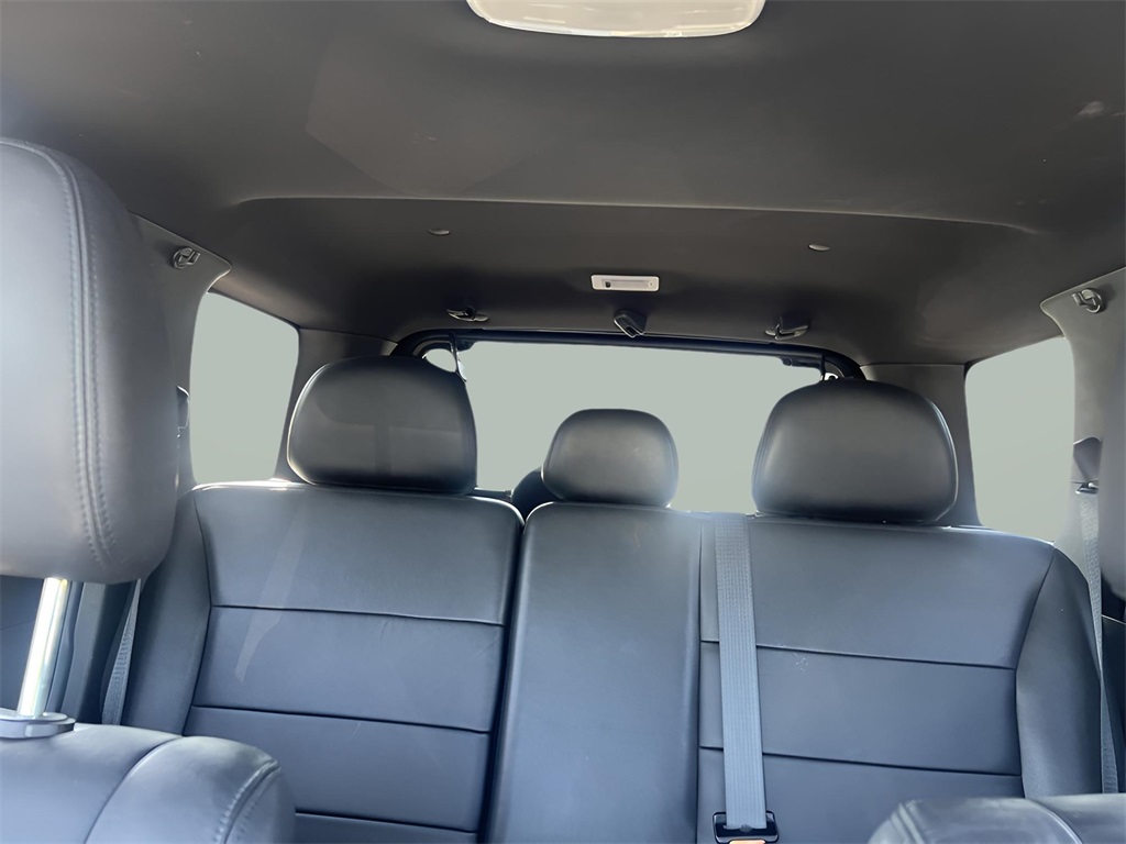 2010 Ford Escape Limited photo 22