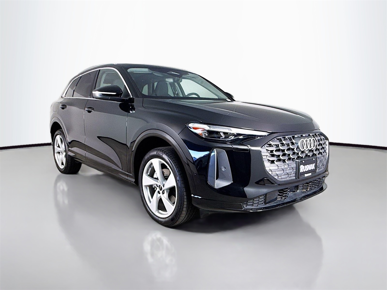 2025 Audi New Q5 Premium Plus's photo