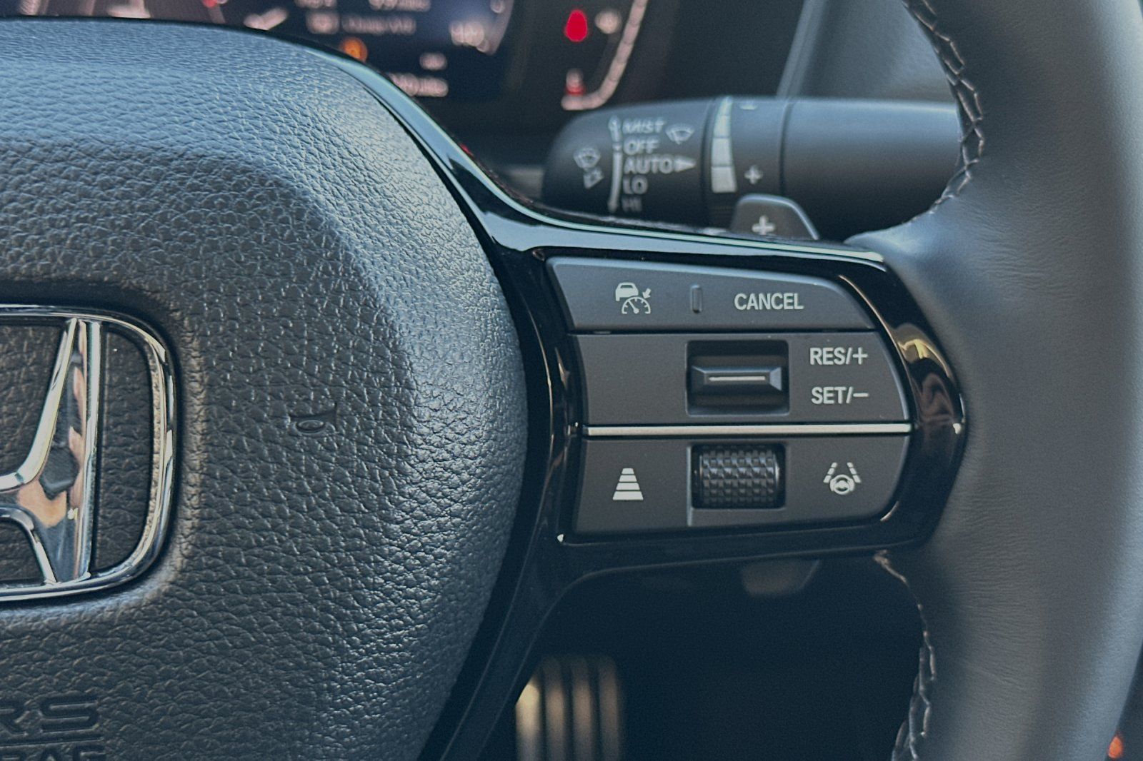 2025 Honda Civic Hybrid Sport Touring photo 24