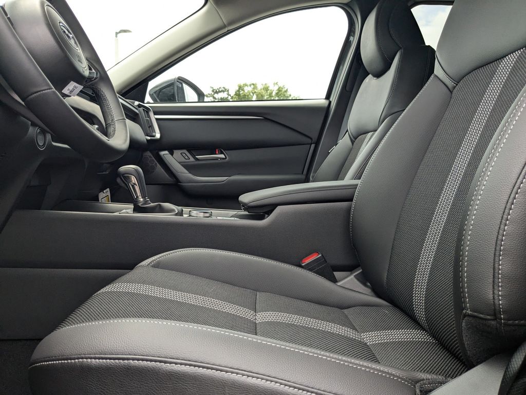 2025 Mazda CX-50 2.5 S Preferred photo 19