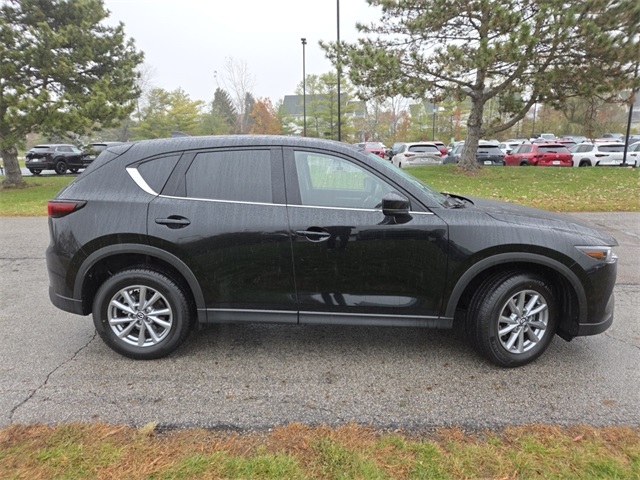 2023 Mazda CX-5 2.5 S Preferred photo 3
