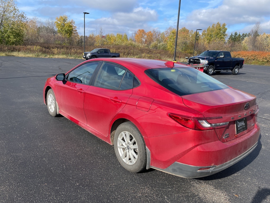 2025 Toyota Camry LE photo 4