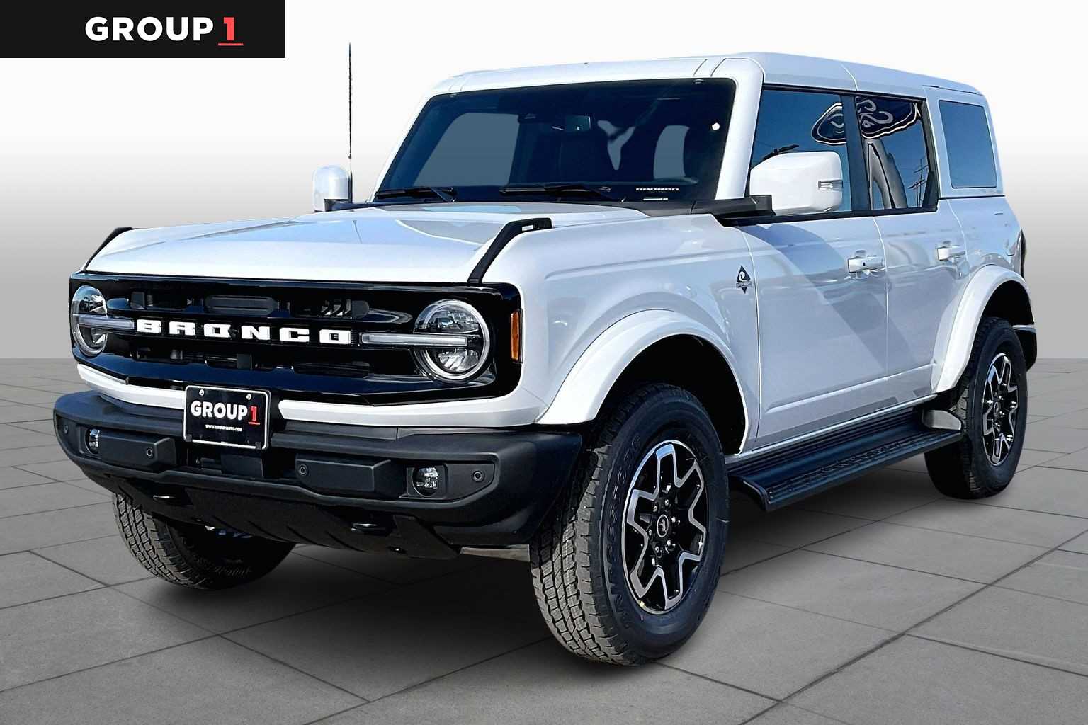 2025 Ford Bronco Outer Banks's photo
