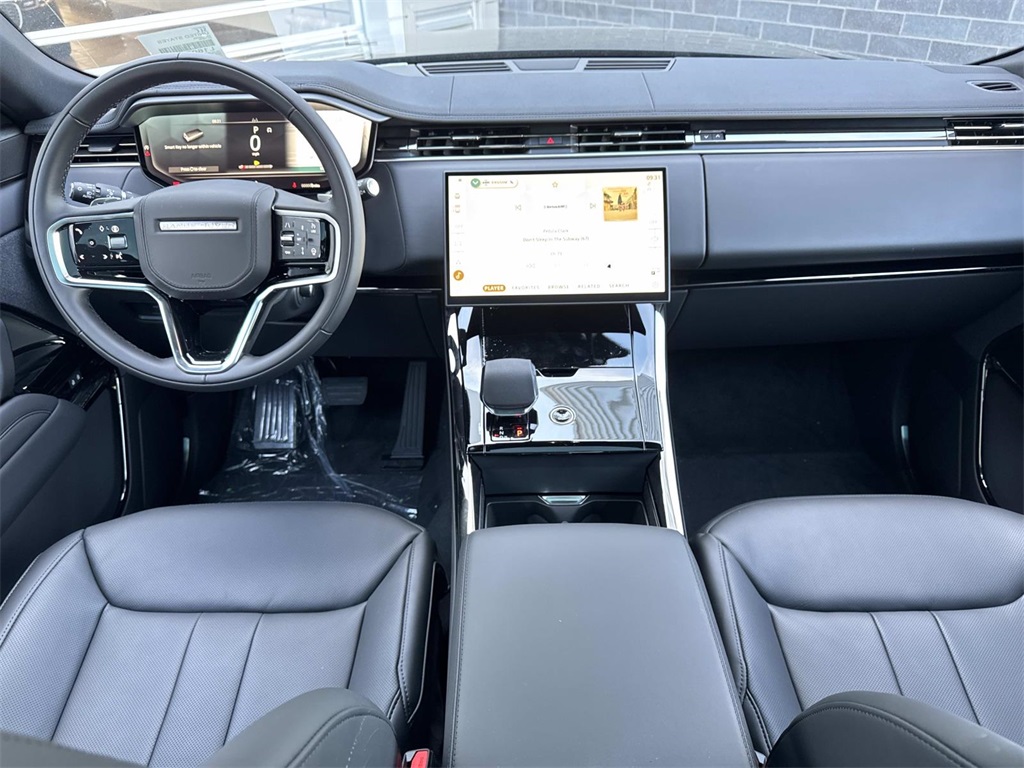 2025 Land Rover Range Rover Sport SE photo 18