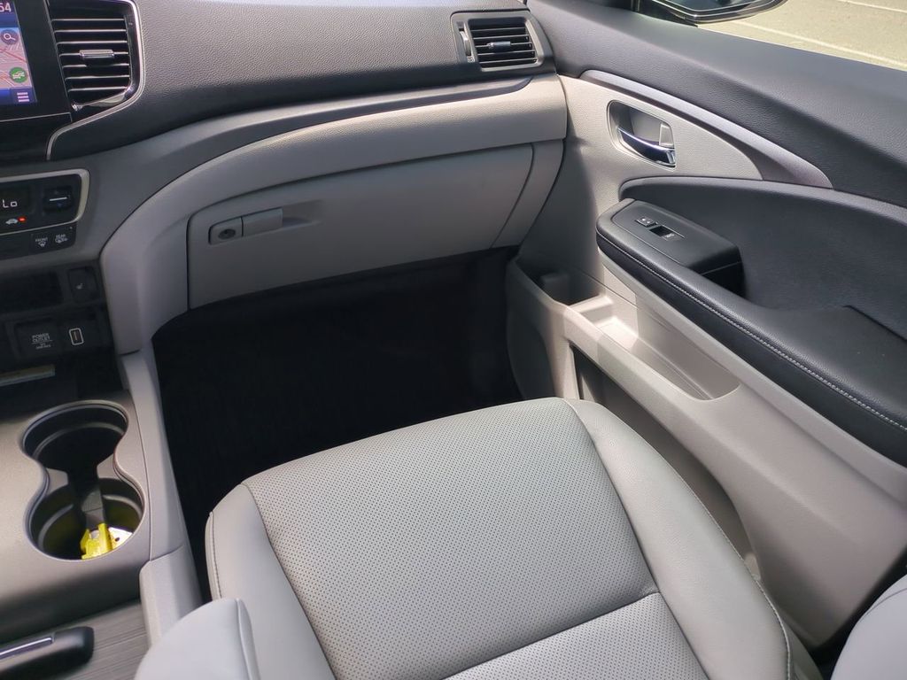 2022 Honda Ridgeline RTL-E photo 16