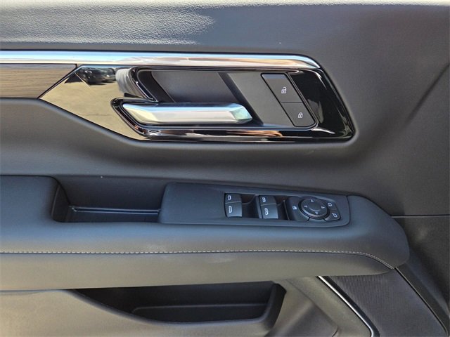 2025 Chevrolet Tahoe LS photo 6