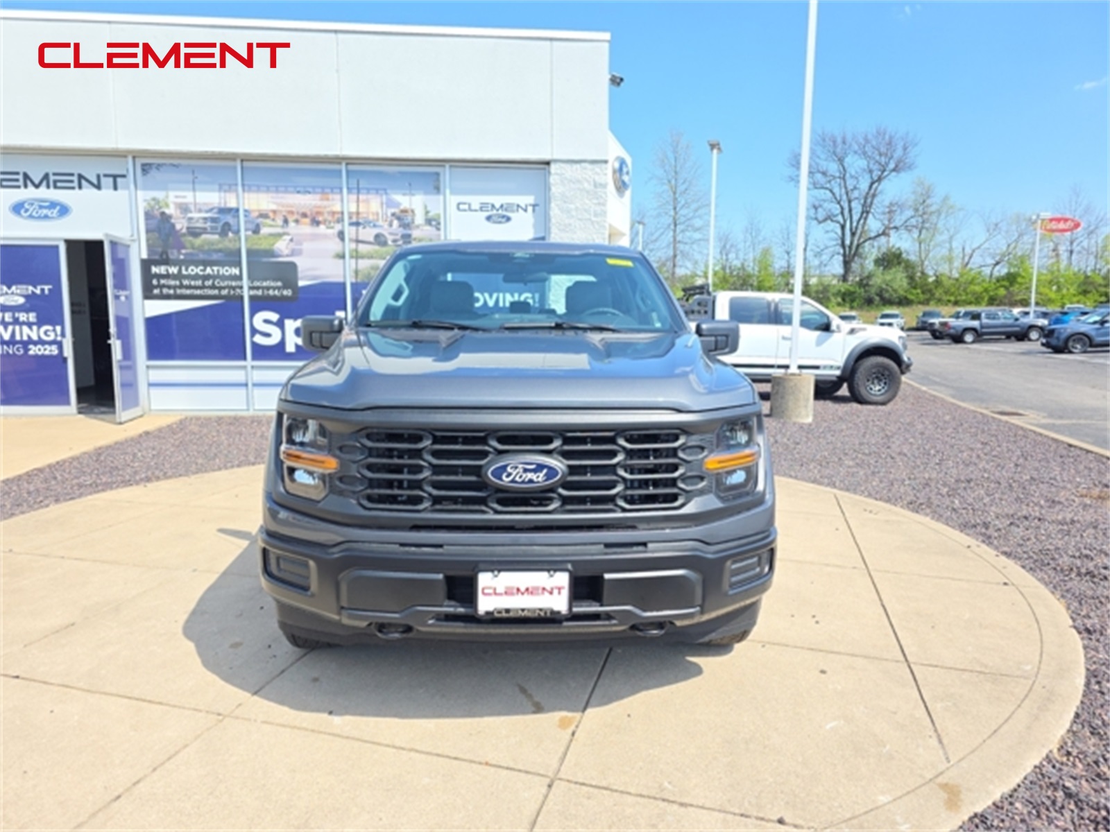 2025 Ford F-150 XL photo 2