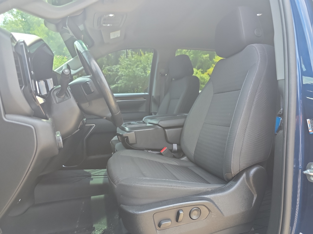 2022 Chevrolet Silverado 1500 LT photo 10