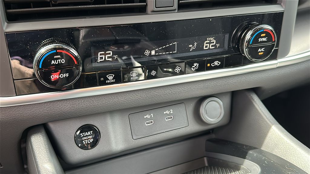 2026 Nissan Rogue SV photo 18