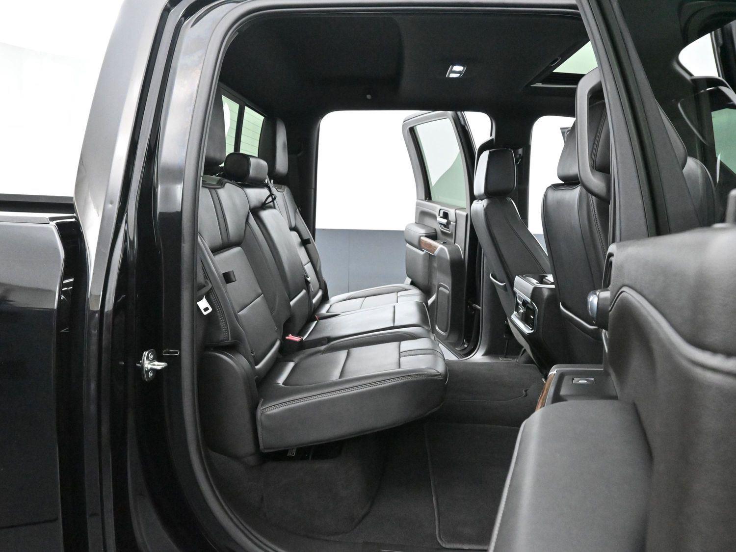 2023 Chevrolet Silverado 2500HD High Country photo 30