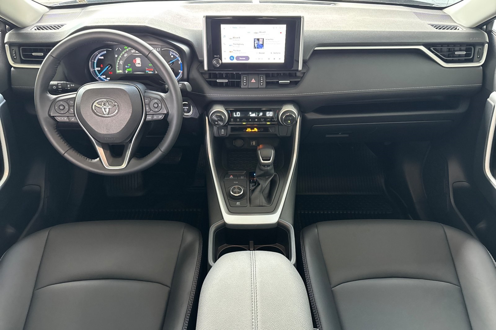 2024 Toyota RAV4 Hybrid XLE Premium photo 2