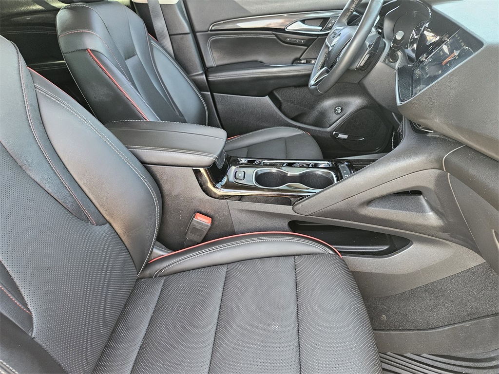 2022 Buick Envision Essence photo 8