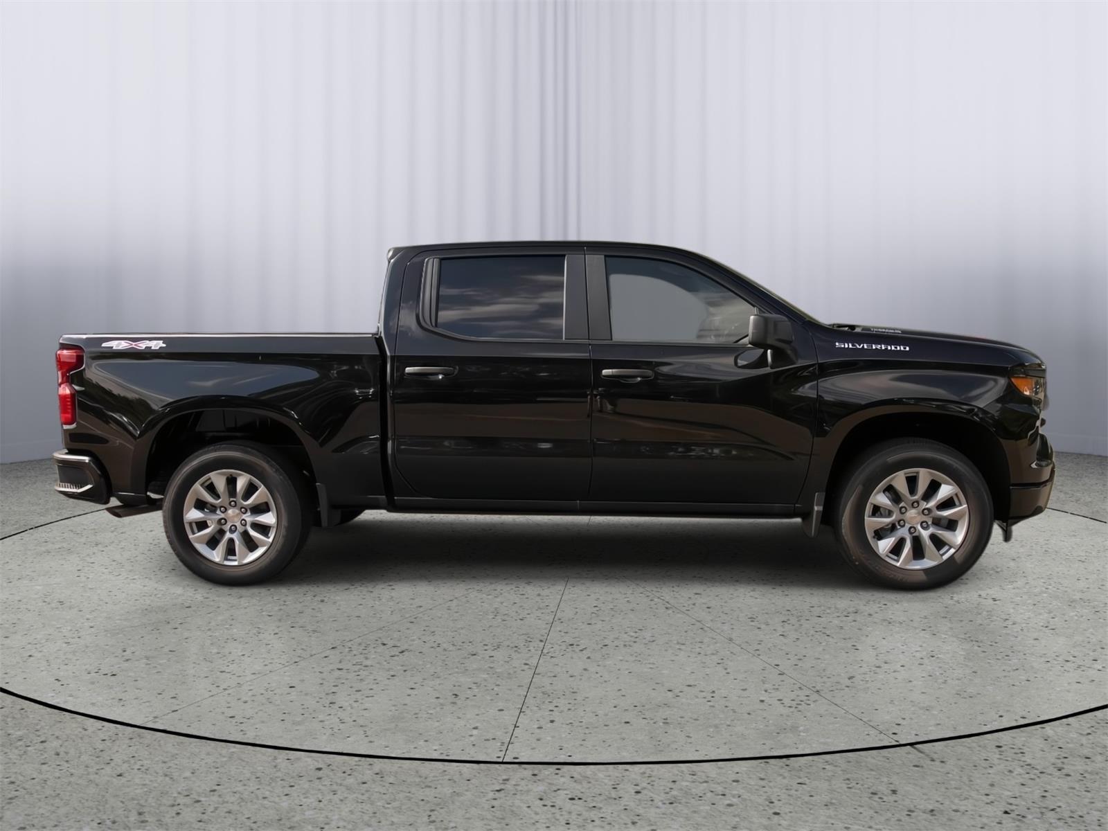 2025 Chevrolet Silverado 1500 Custom photo 6