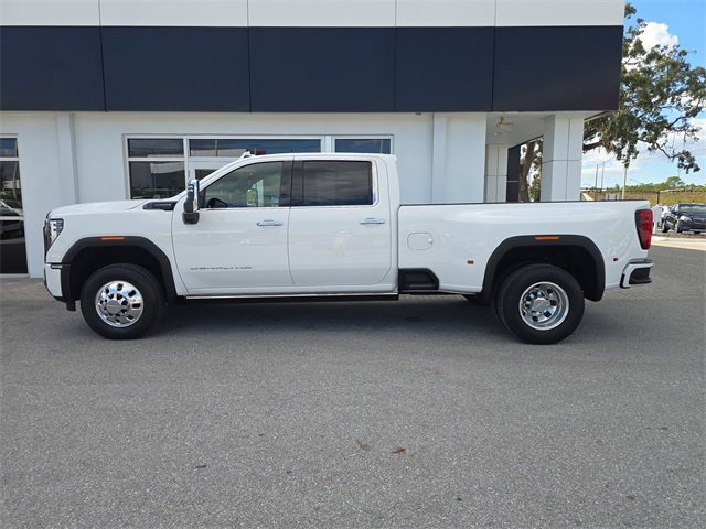 2024 Gmc Sierra 3500 HD Denali Ultimate photo 3