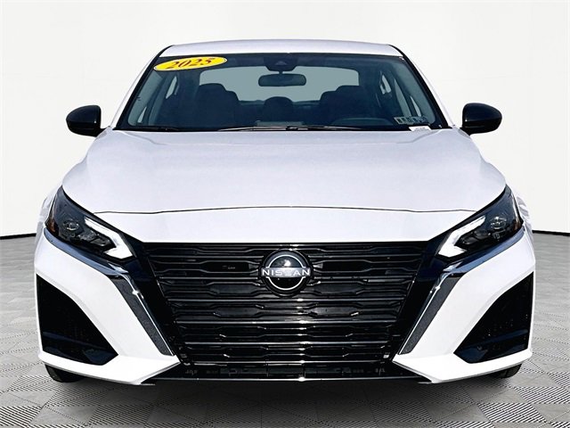 2025 Nissan Altima S photo 2