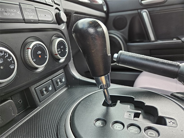 2013 Mazda MX-5 Miata Miata Grand Touring photo 19