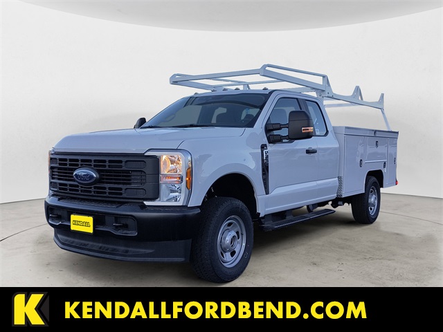 2025 Ford F-350 Super Duty Chassis Cab XL's photo