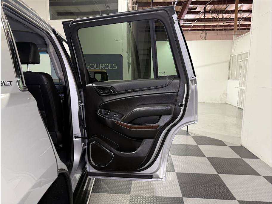 2019 Gmc Yukon SLT photo 24