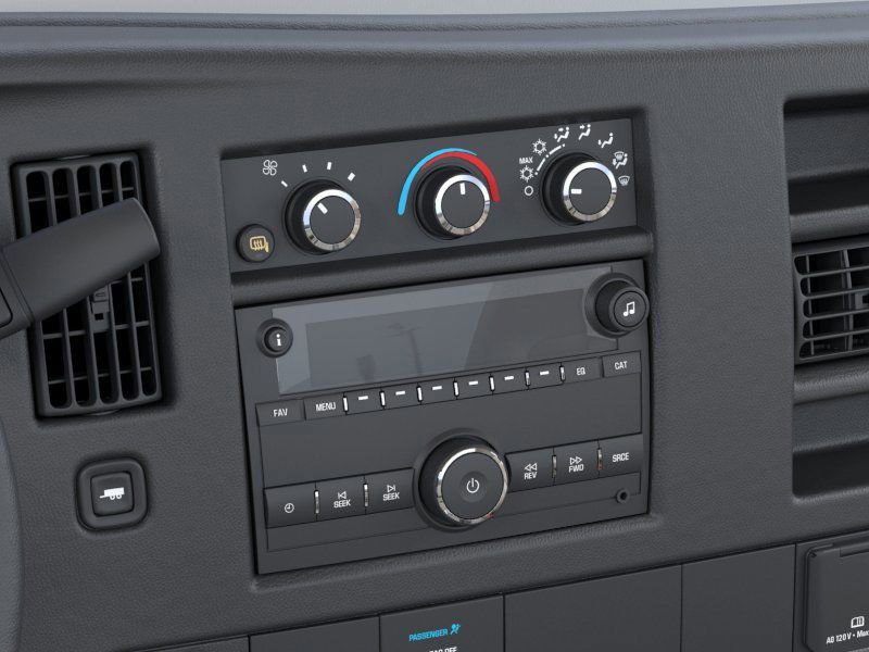 2025 Chevrolet Express Cutaway 3500 photo 17