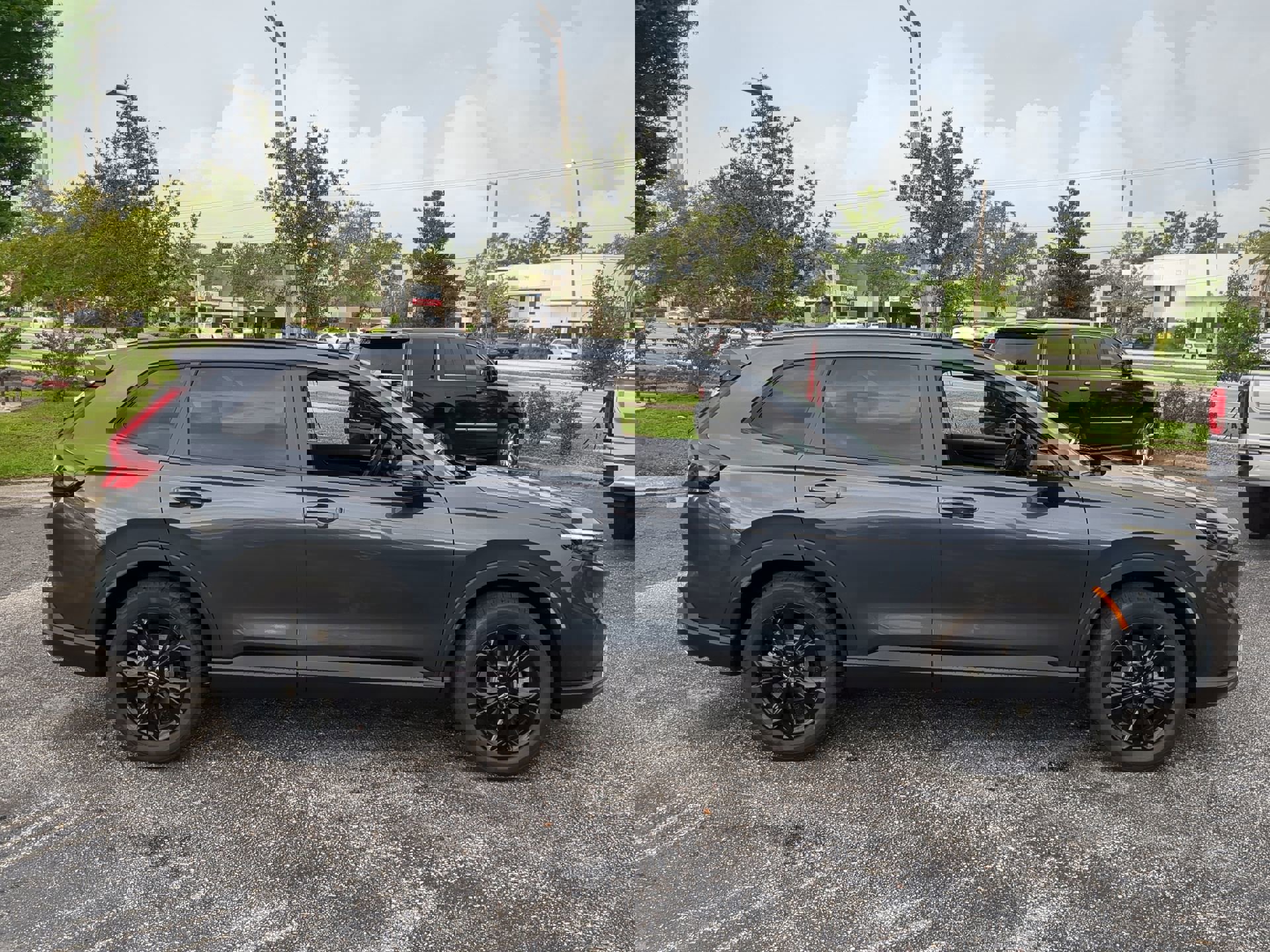 2026 Honda CR-V Hybrid Sport Touring photo 3