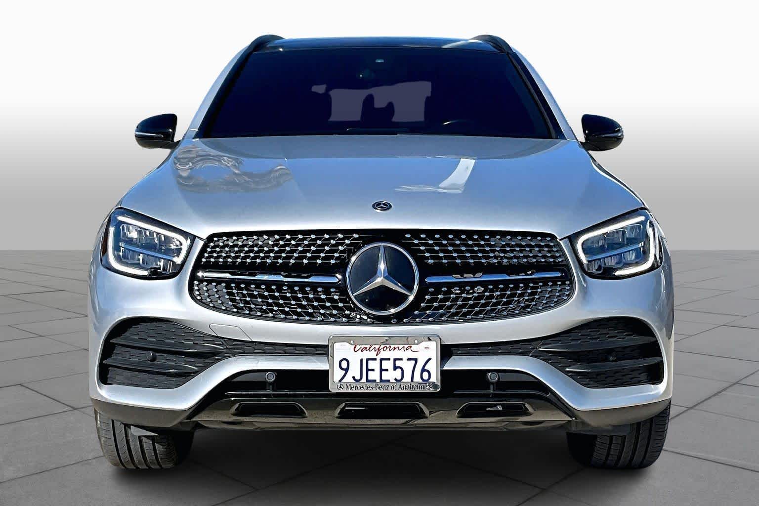 2020 Mercedes Benz GLC 300 4MATIC photo 3