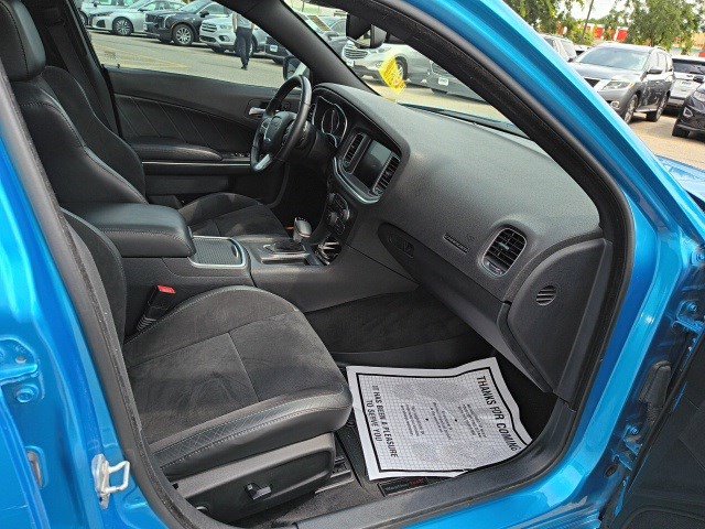 2016 Dodge Charger R/T photo 19