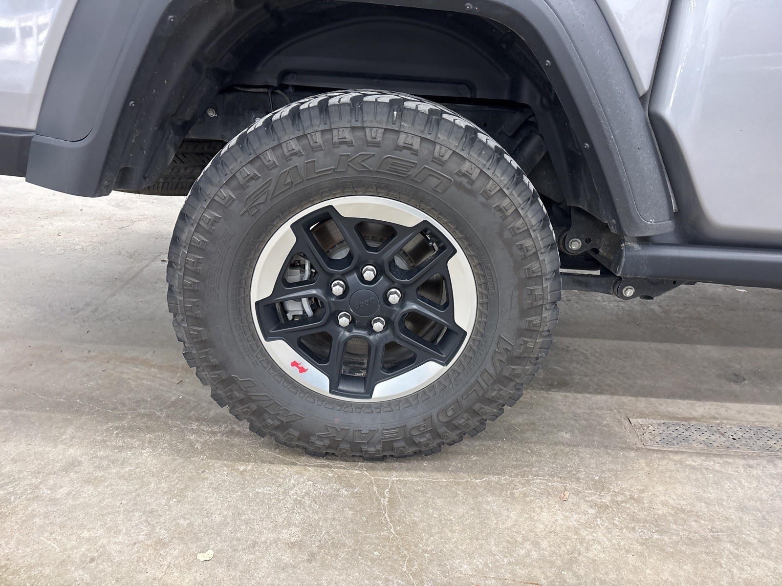 2020 Jeep Gladiator Sport photo 24