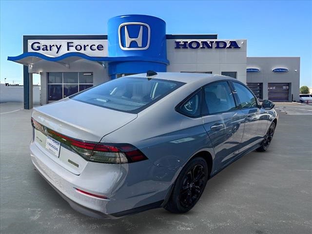 2025 Honda Accord 1.5T SE photo 2