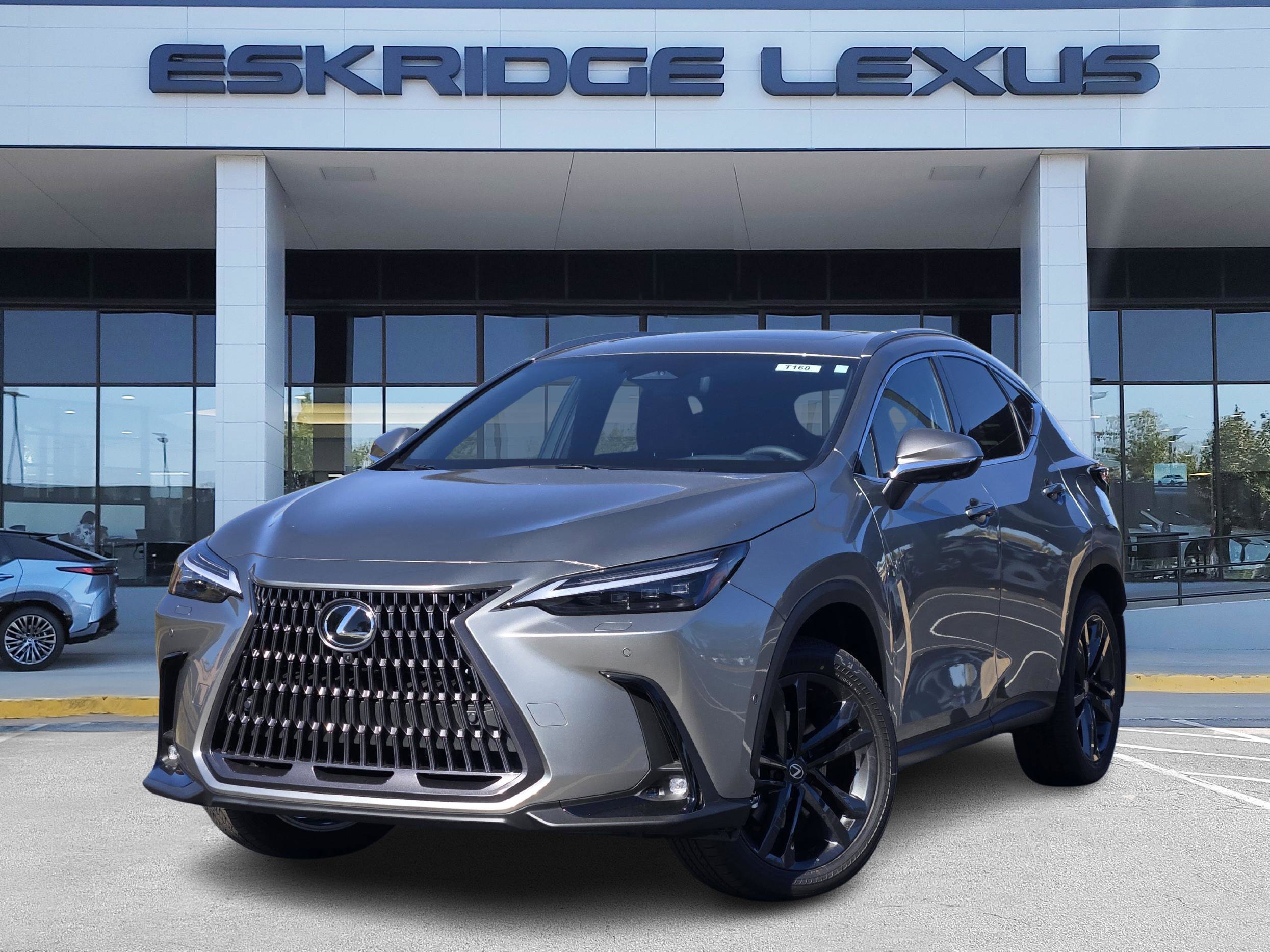 2026 Lexus NX PHEV 450h+'s photo