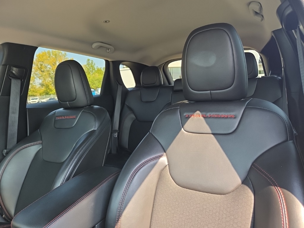 2021 Jeep Cherokee Trailhawk photo 11