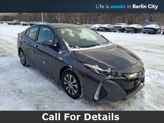 2021 Toyota Prius Prime LE's photo