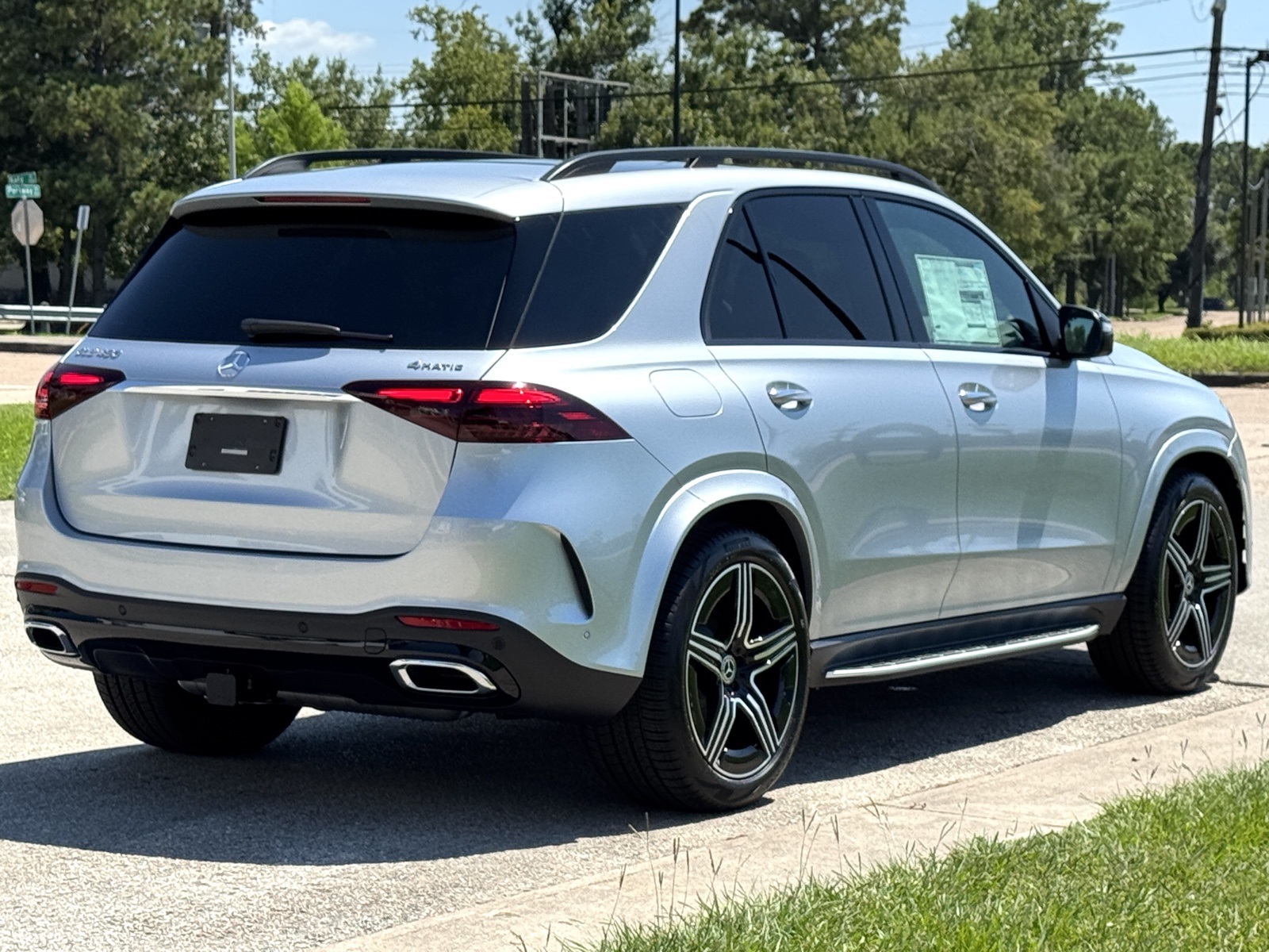 2026 Mercedes Benz GLE 450 4MATIC photo 2