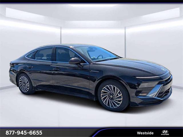 2025 Hyundai Sonata Hybrid