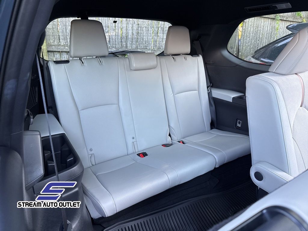 2024 Toyota Grand Highlander Hybrid MAX Limited photo 18