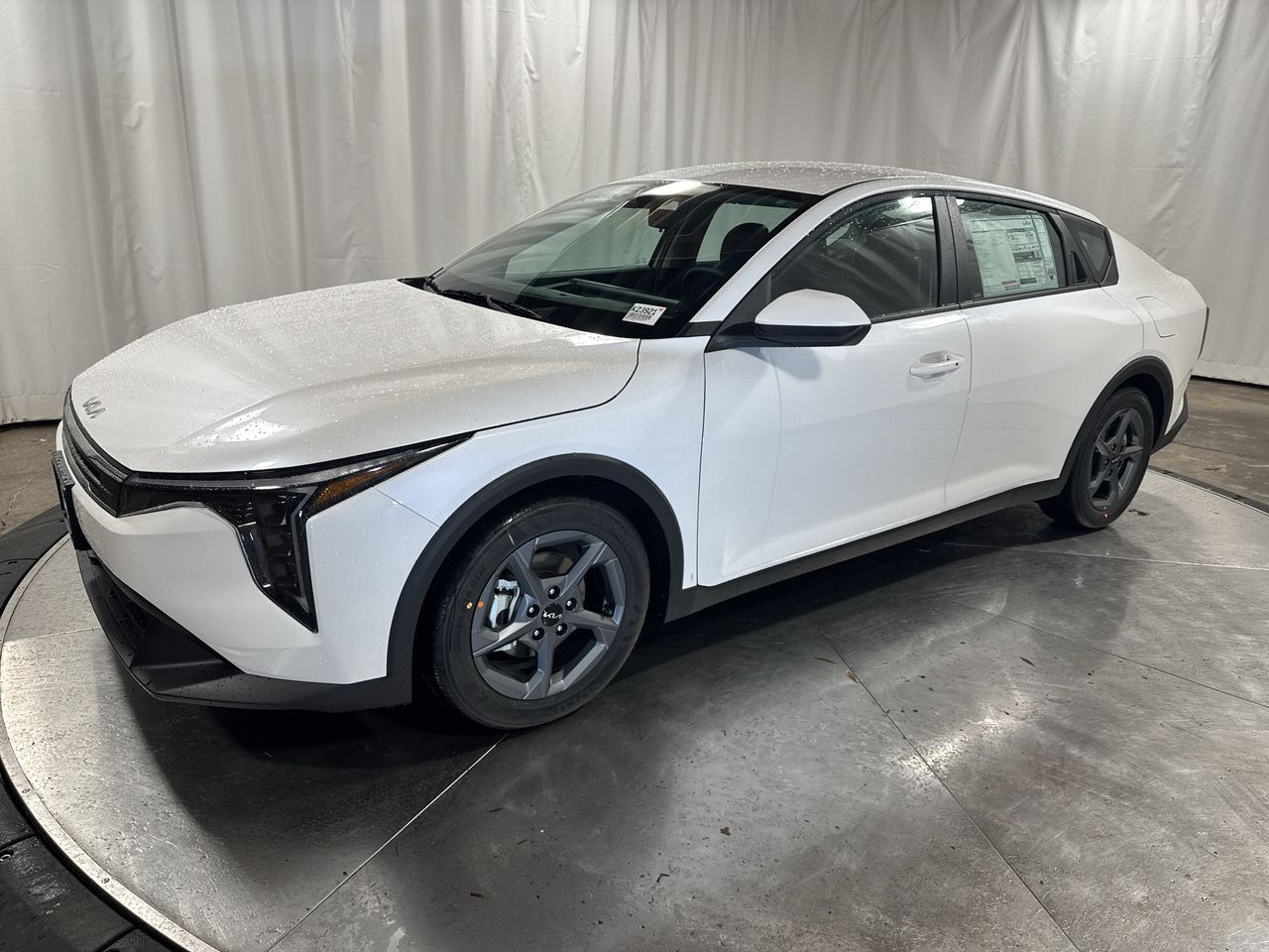 2025 Kia K4 LXS's photo