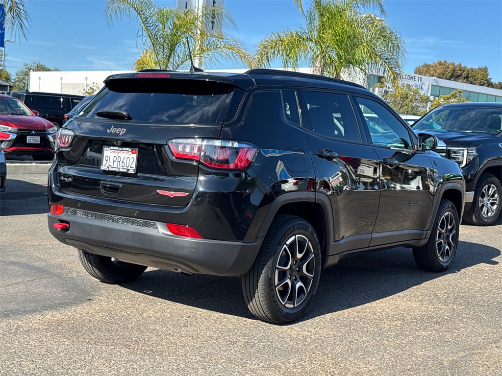 2024 Jeep Compass Trailhawk photo 11