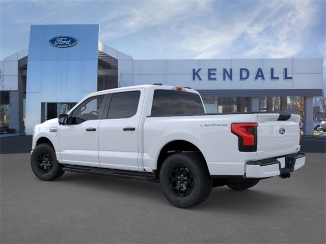 2025 Ford F-150 Lightning XLT photo 4