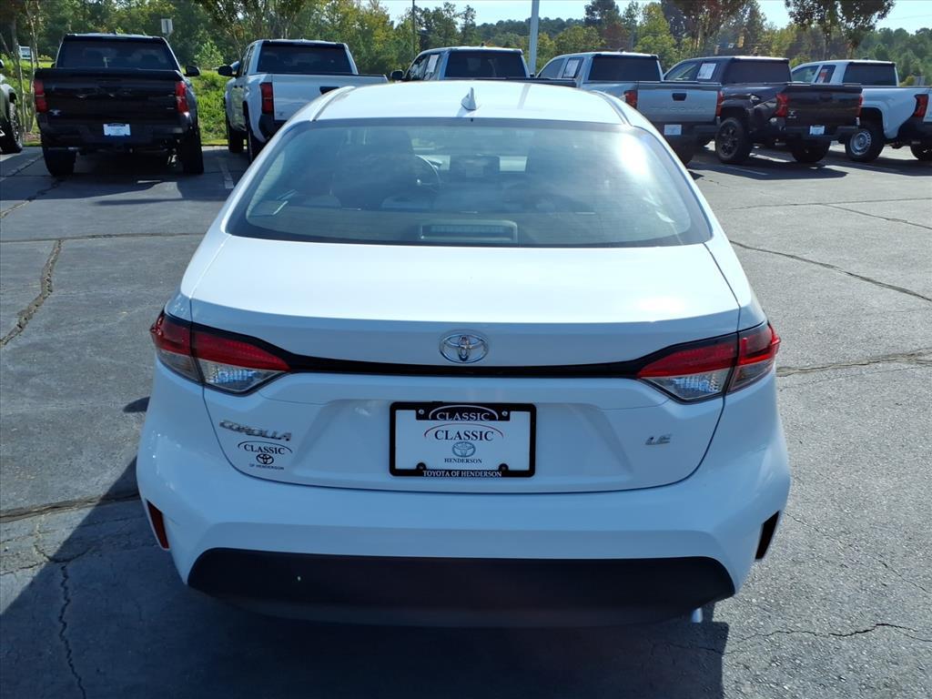 2026 Toyota Corolla LE photo 4