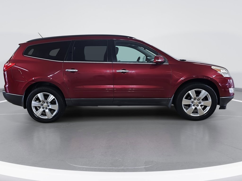 Used 2011 Chevrolet Traverse 2LT with VIN 1GNKRJEDXBJ323315 for sale in Hudsonville, MI