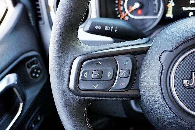 New 2025 Anvil Clear-Coat Exterior Paint Jeep Sport image 41