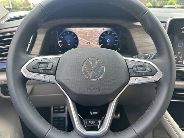 2026 Volkswagen Atlas SEL Premium R-Line photo 5