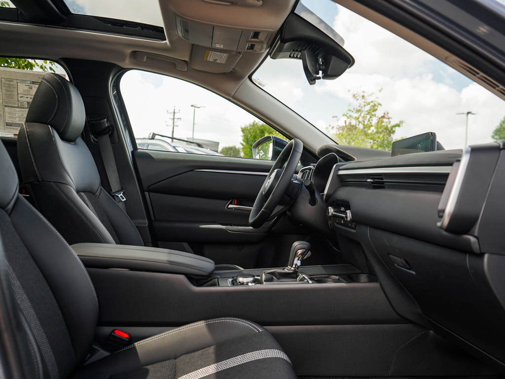 2025 Mazda CX-50 2.5 S Premium photo 9